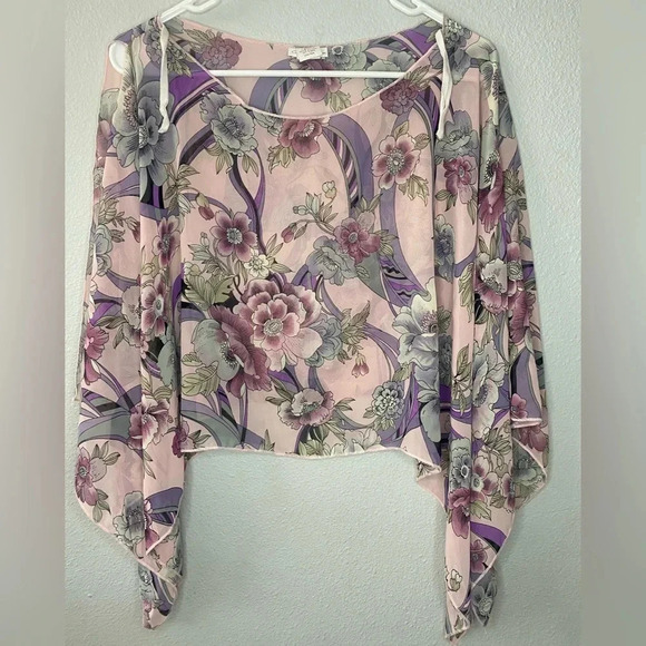 Charlotte Russe blouse - Picture 2 of 8